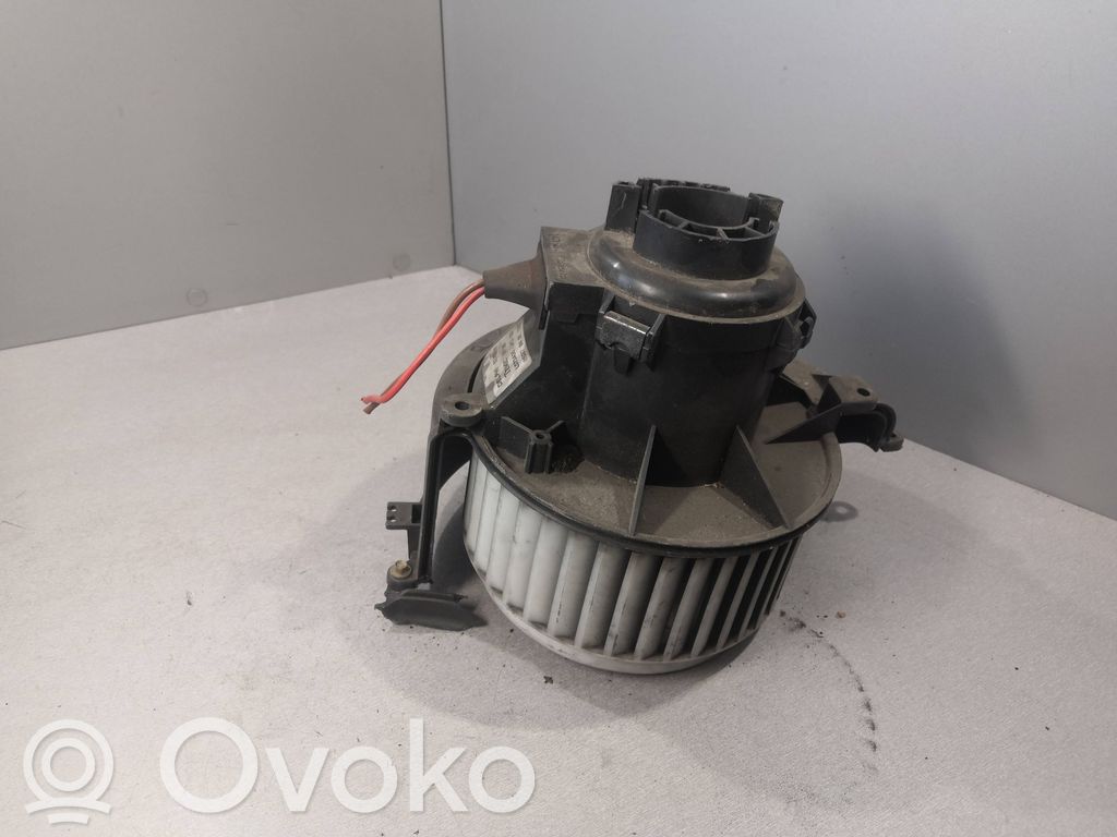 Opel Astra H Wentylator nawiewu / Dmuchawa 
