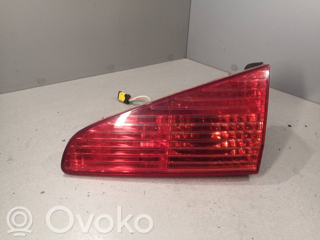 Peugeot 607 Takaluukun takavalot 