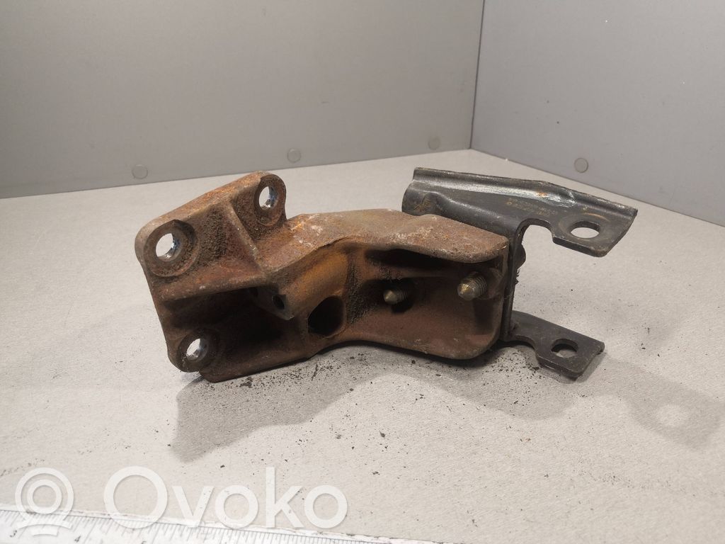 Ford Galaxy Gearbox mounting bracket 