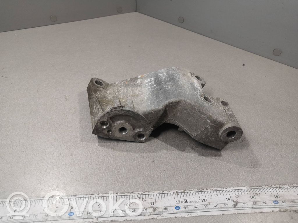 Opel Astra H Support de générateur / alternateur 