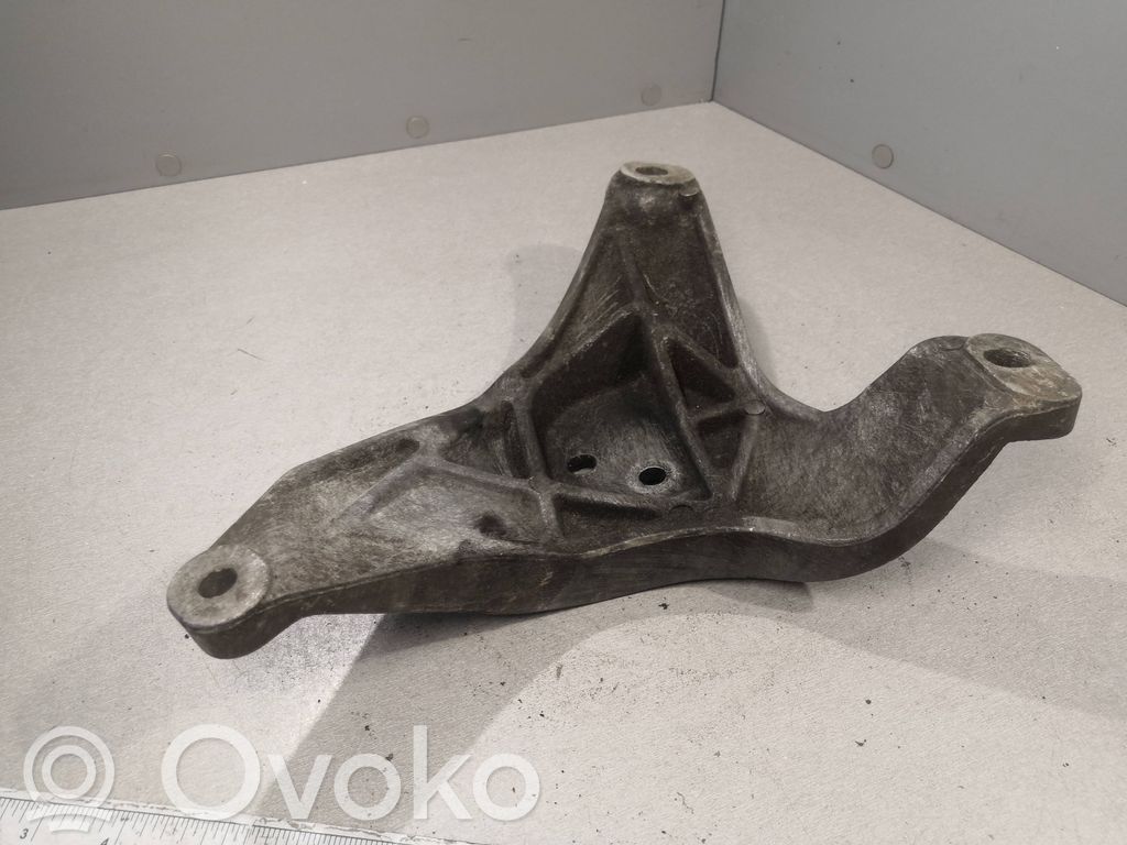 BMW 5 E39 Halterung Lager Motor 