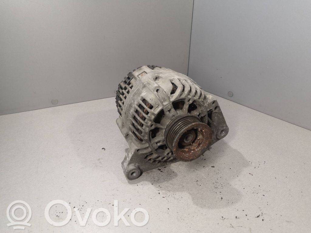 Volkswagen PASSAT B5 Ģenerators 