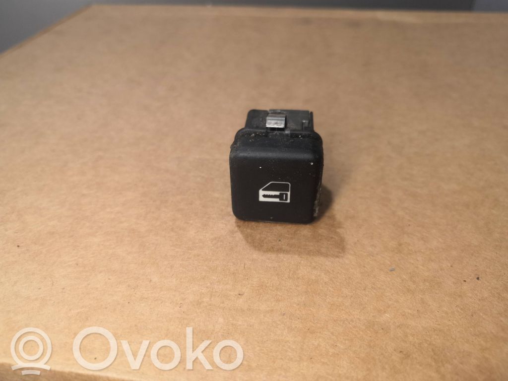 BMW 7 E38 Central locking switch button 
