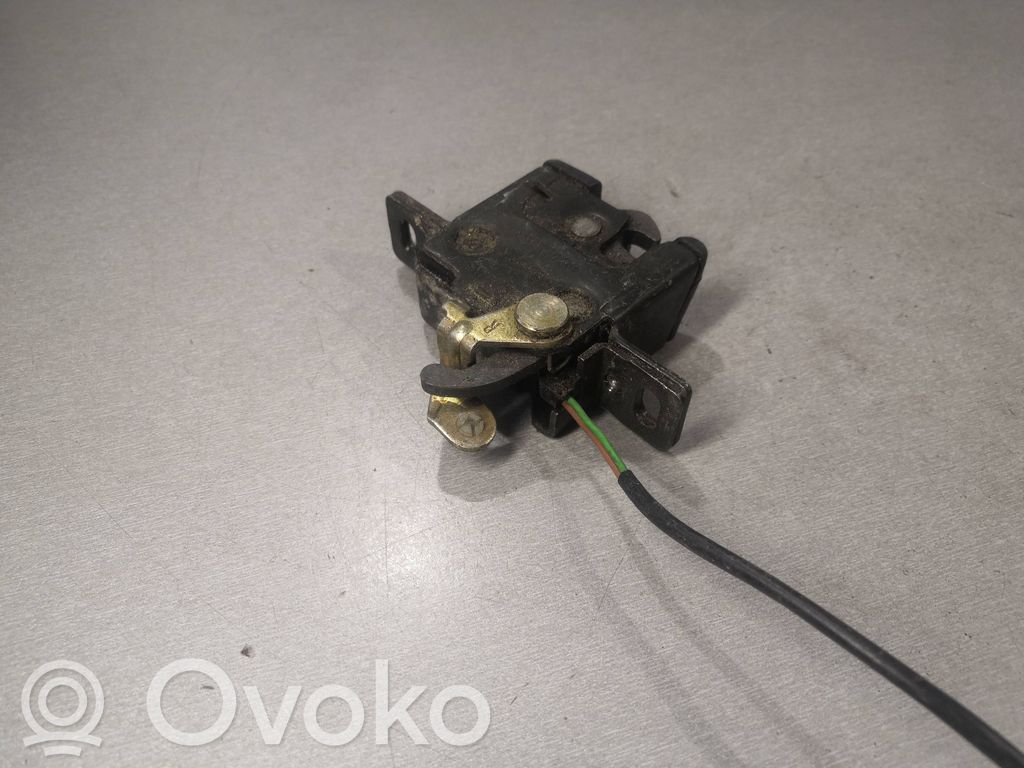 Audi A6 S6 C4 4A Tailgate/trunk/boot lock/catch/latch 