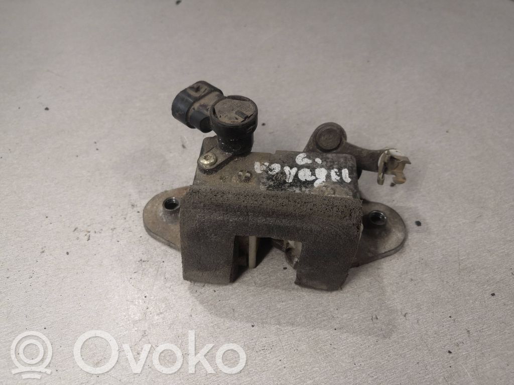 Chrysler Voyager Aizmugurējā pārsega slēdzene 