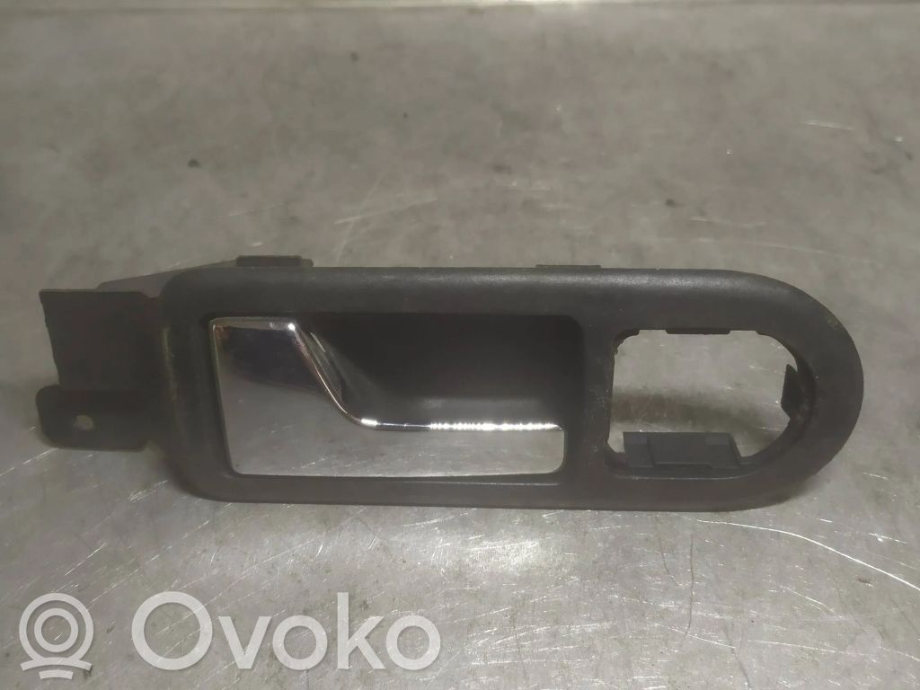 Klamka wewnętrzna drzwi przednich   3B1837113J