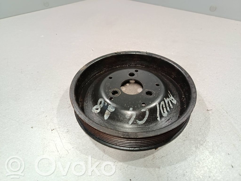Audi A6 S6 C4 4A Ohjaustehostimen pumpun hihnapyörä 