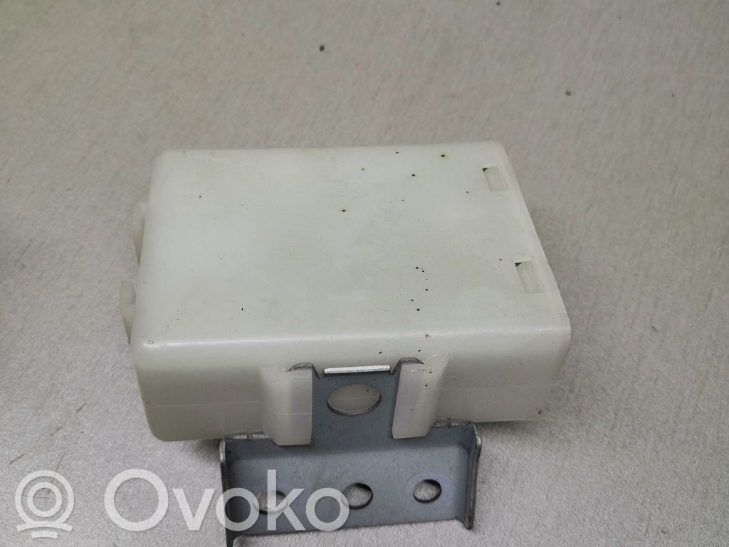 Subaru Outback Door central lock control unit/module 