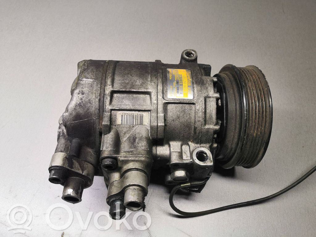 Audi A6 S6 C4 4A Ilmastointilaitteen kompressorin pumppu (A/C) 