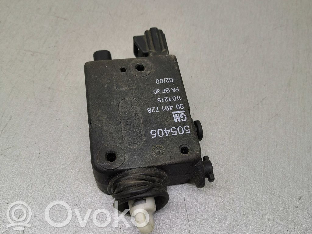 Opel Astra H Silniczek / Siłownik zamka centralnego 