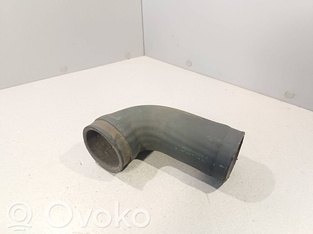 BMW 5 E39 Intercooler hose/pipe 