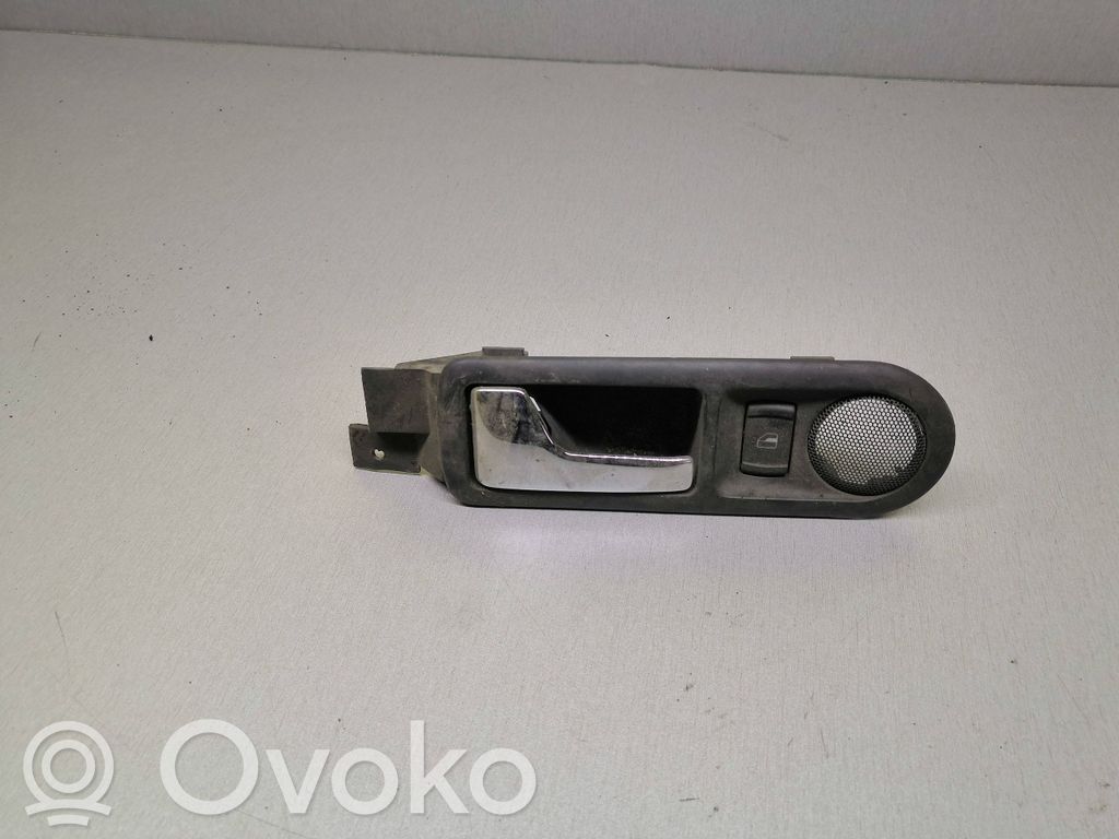 Volkswagen PASSAT B5.5 Klamka wewnętrzna drzwi przednich 