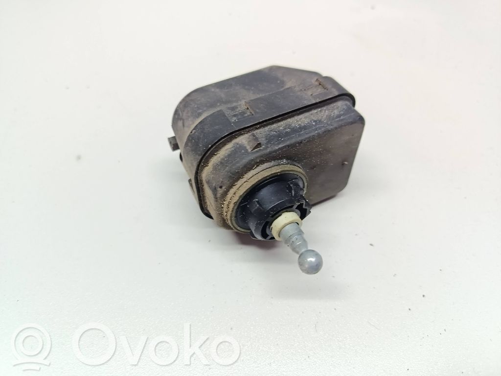 Renault Safrane Scheinwerferstellmotor 
