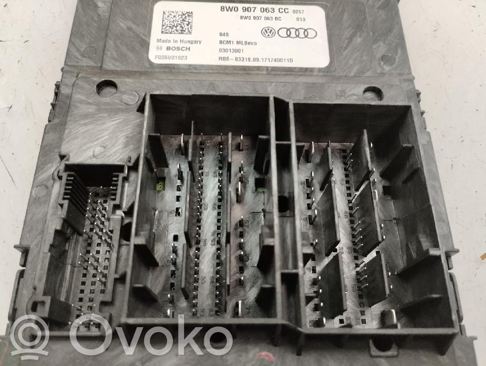 Módulo de fusible   8W0907063CC