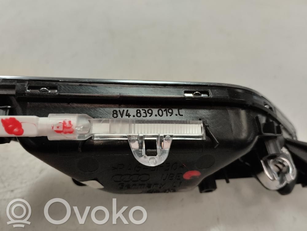 Manecilla interna puerta trasera   8V4839019C