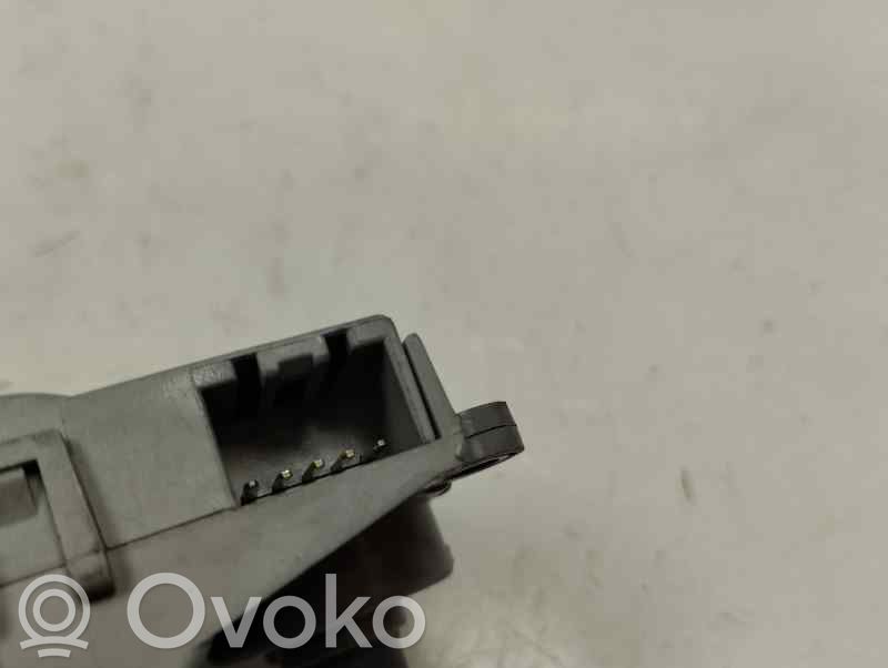 Otras unidades de control/módulos   D332CWFBA01