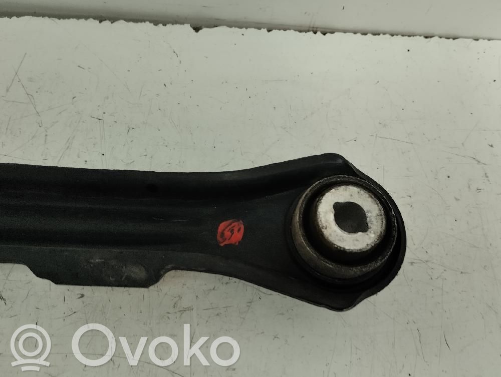 Brazo de suspensión trasero