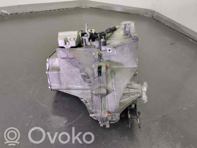 Peugeot 2008 I Cutie viteze manuală cu 5 trepte 