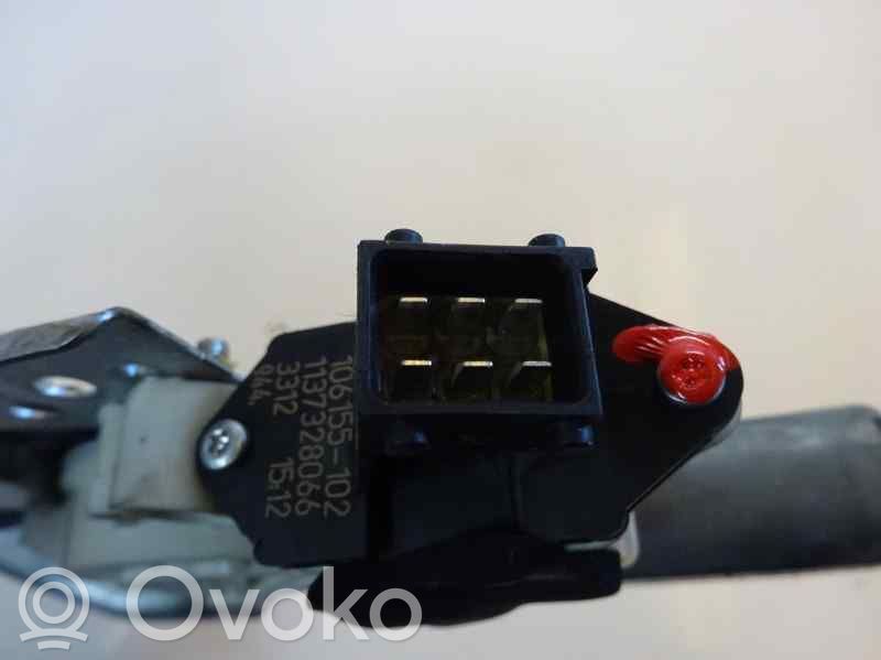 Regulador de puerta delantera con motor