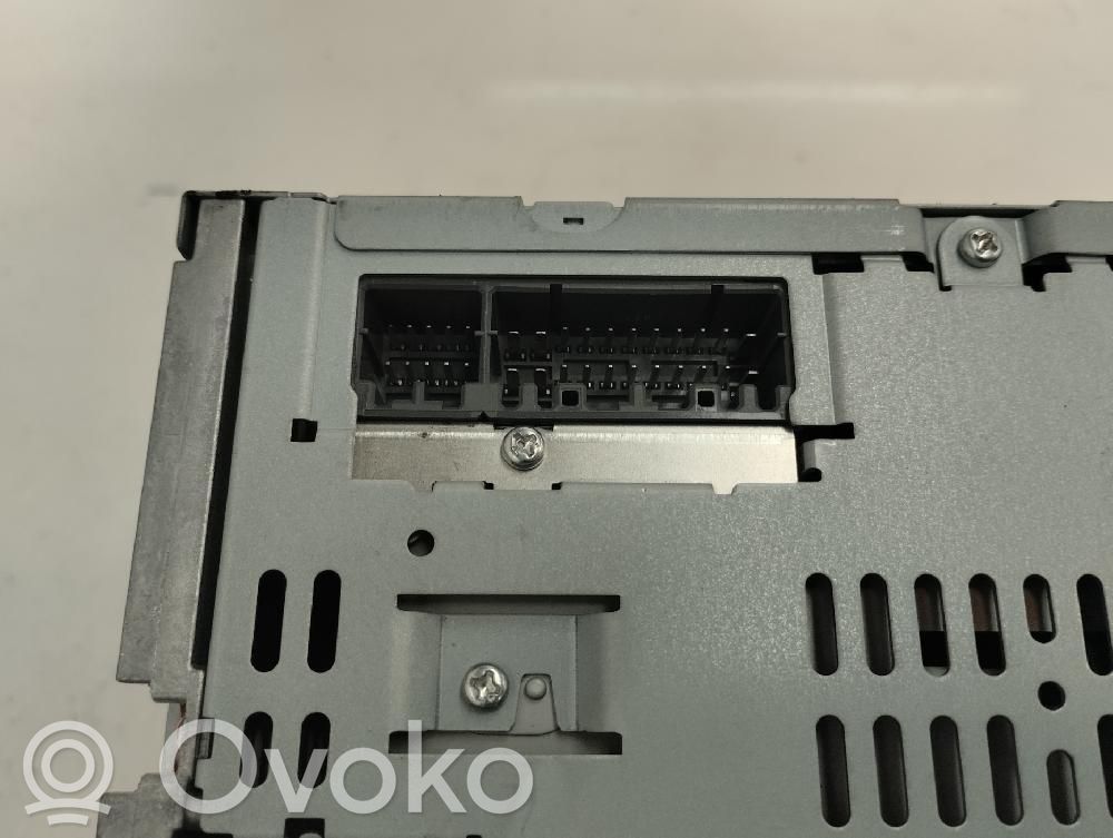 Dodge Caliber Unitate principală radio/CD/DVD/GPS 