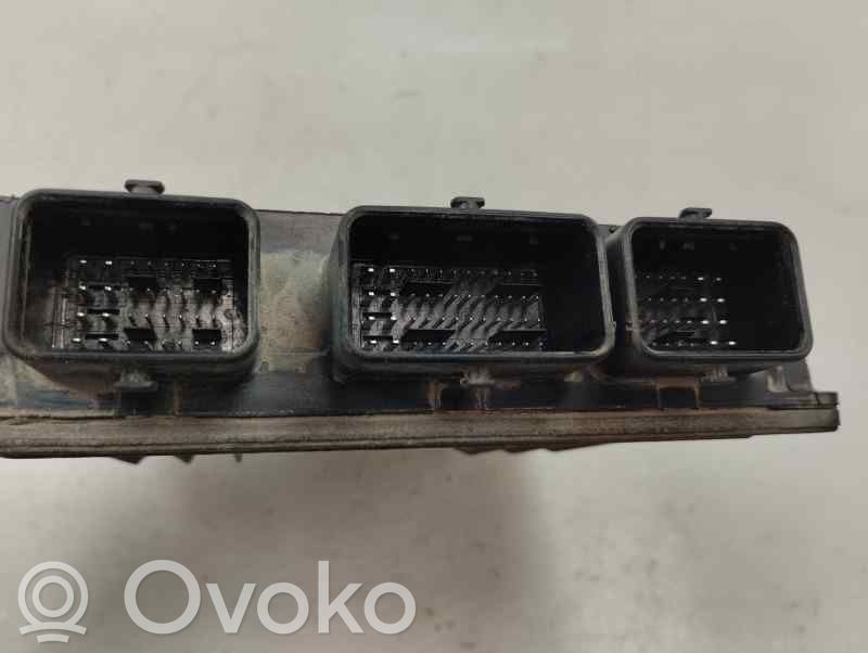 Unidad de control/módulo del motor   8200374150