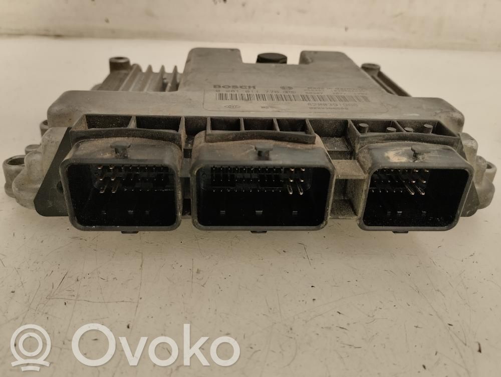 Unidad de control/módulo del motor   8200391966