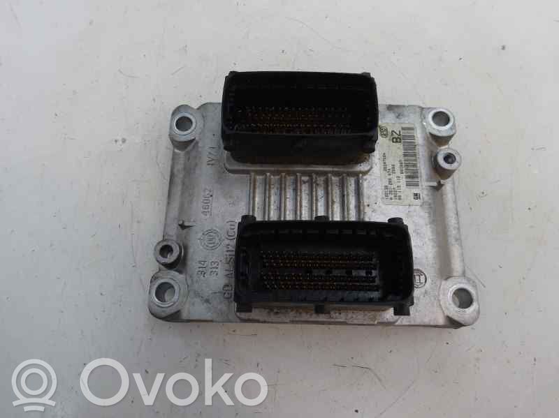 Opel Corsa C Moottorin ohjainlaite/moduuli 