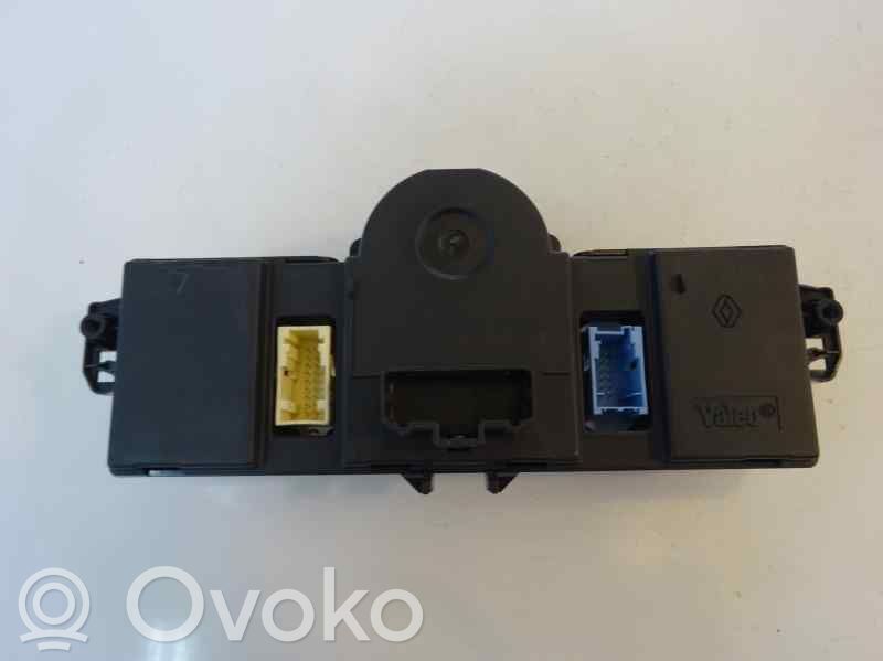 Panel klimatyzacji   8200296683