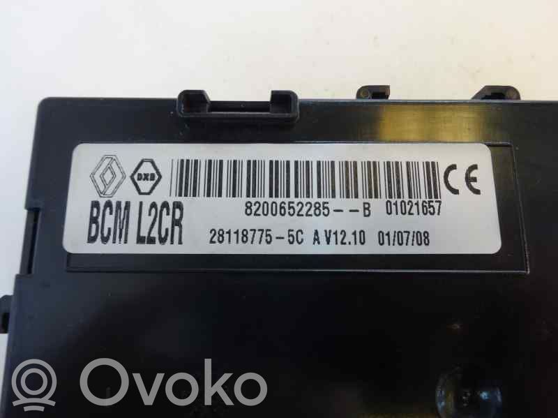 Module de fusibles   8200652285B