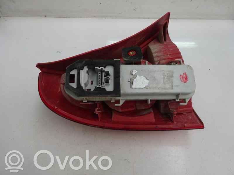 Renault Clio II Feux arrière / postérieurs