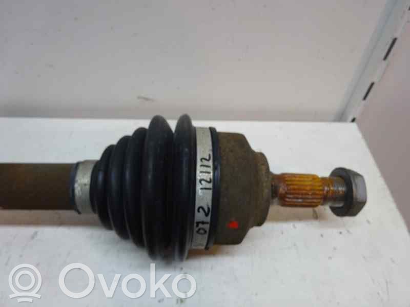 Etuvetoakseli   9637177780