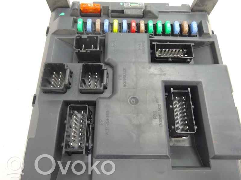 Módulo de fusible   9664983480