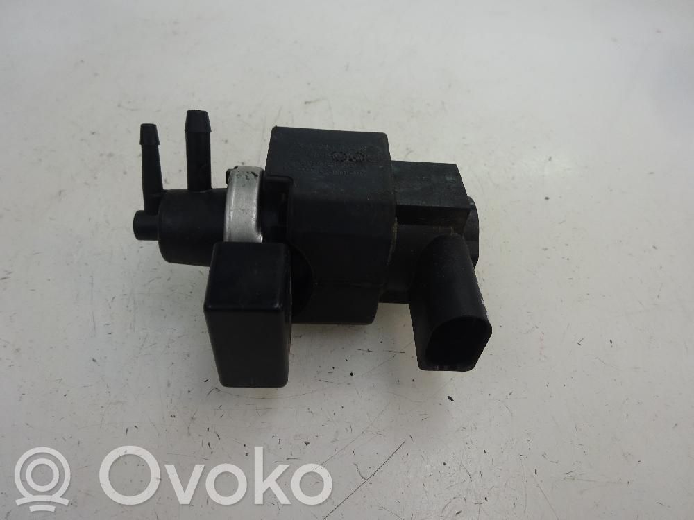 Audi A4 S4 B6 8E 8H Valvola di regolazione del minimo