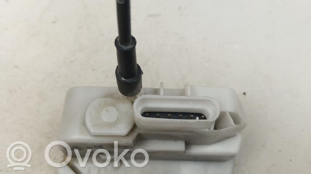 Citroen C3 Zamek drzwi tylnych 