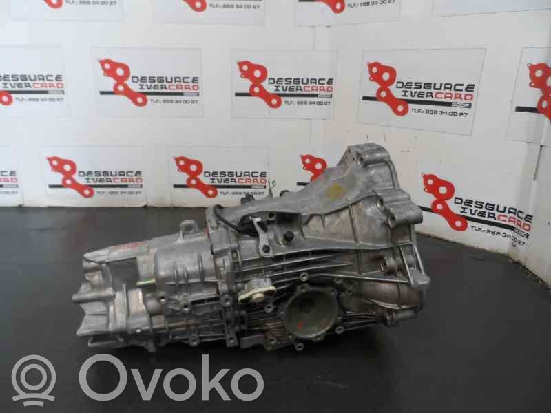 Volkswagen PASSAT B5 Scatola del cambio manuale a 5 velocità 
