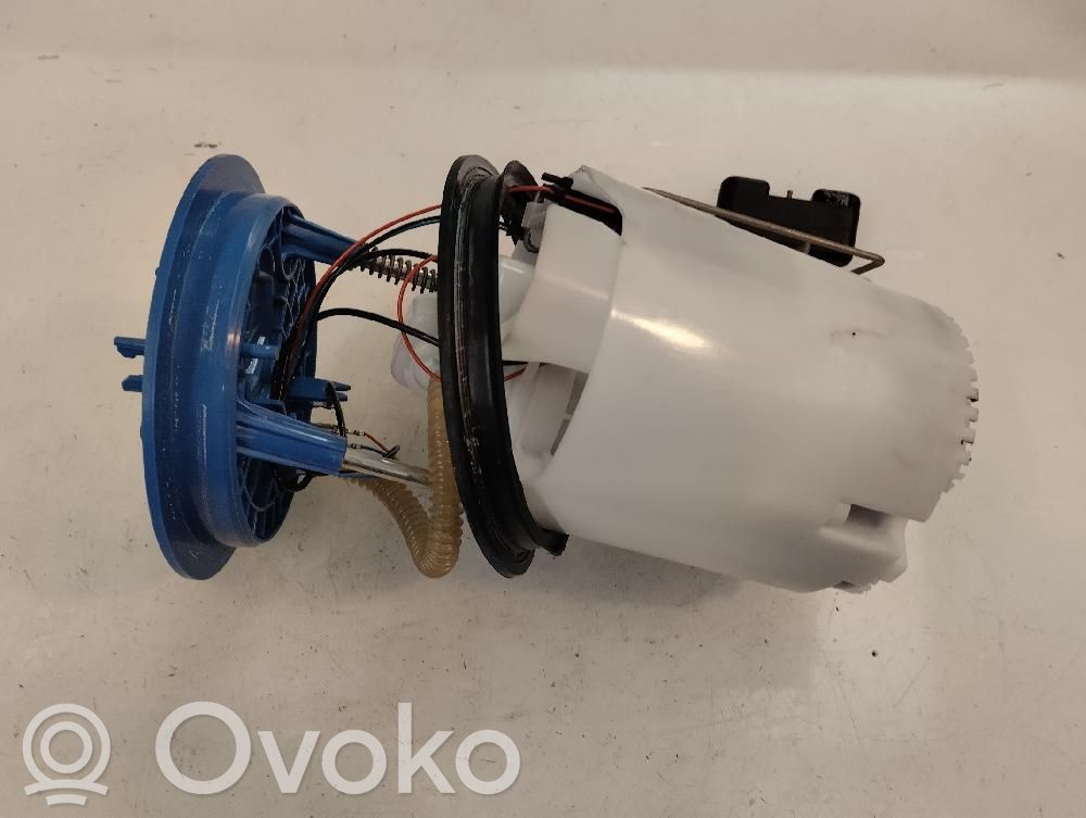 Bomba interna de combustible   5WA919051A