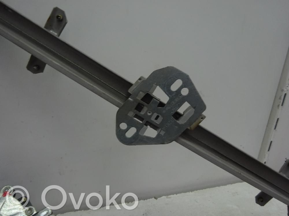 Regulador de puerta delantera con motor