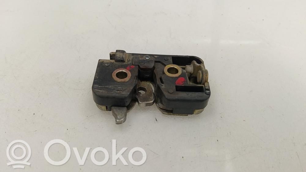 Ford Fiesta Bagāžnieka slēdzene 