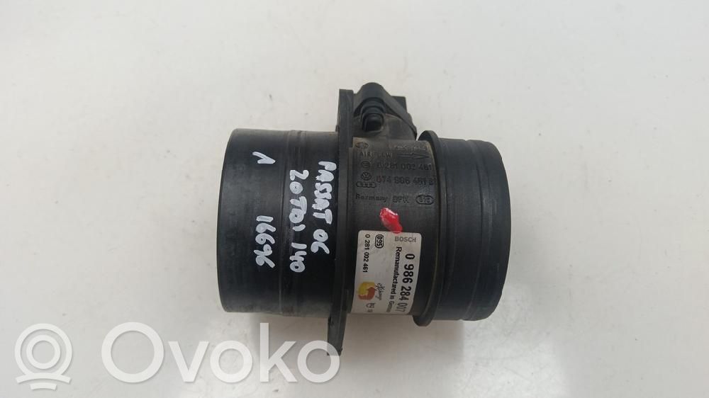 Volkswagen PASSAT B6 Debitmetru aer 
