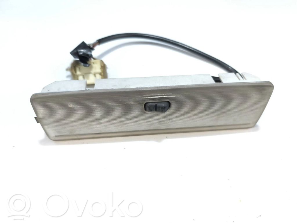 Front seat light   1374112,883812
