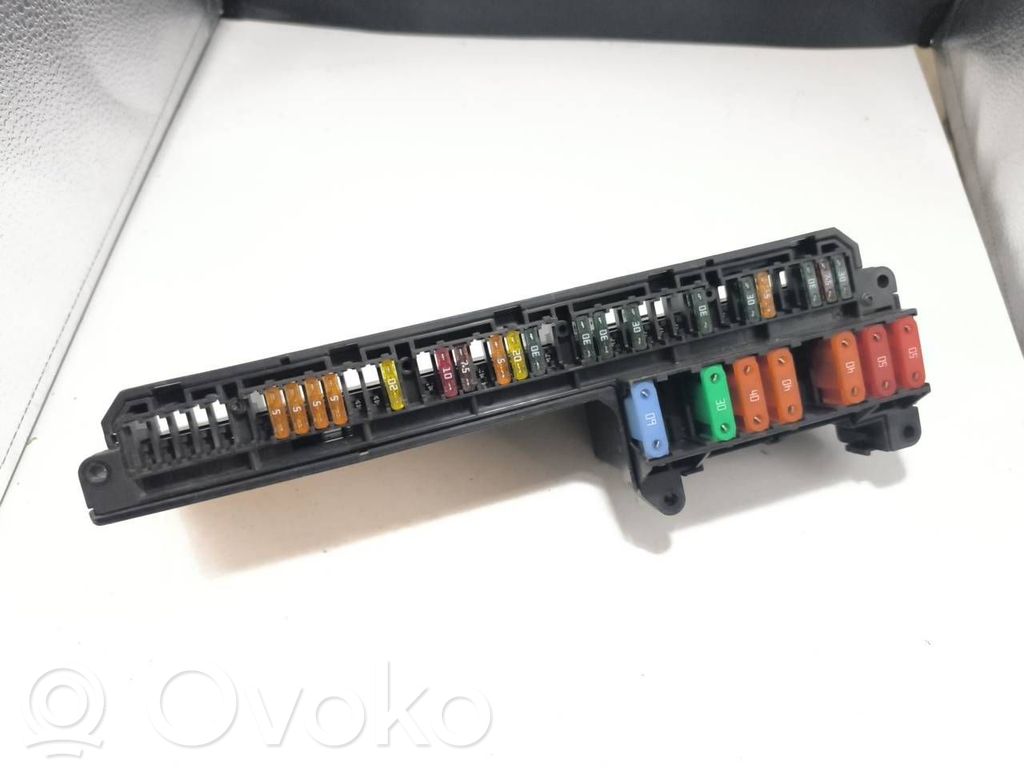 Drošinātāju bloks   6957330