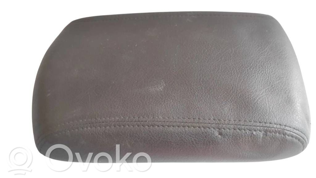 Peugeot 607 Armrest 