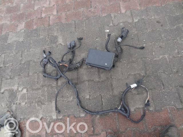 Opel Meriva B Moottorin asennusjohtosarja 