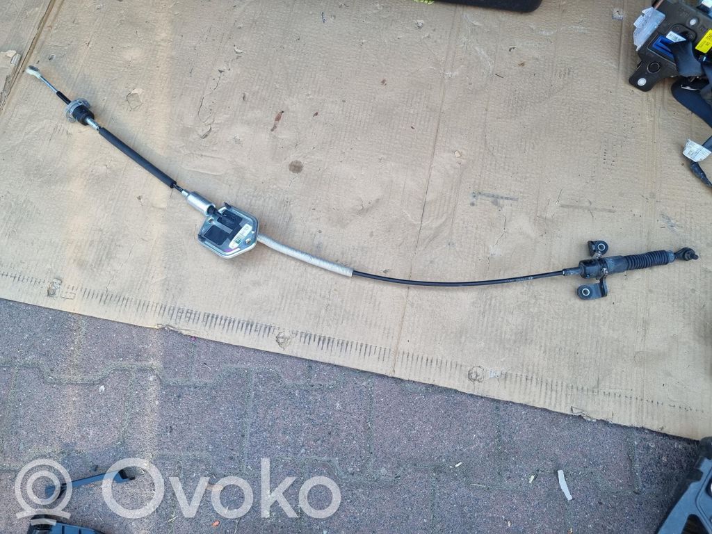 KIA Xceed Gear shift cable linkage 