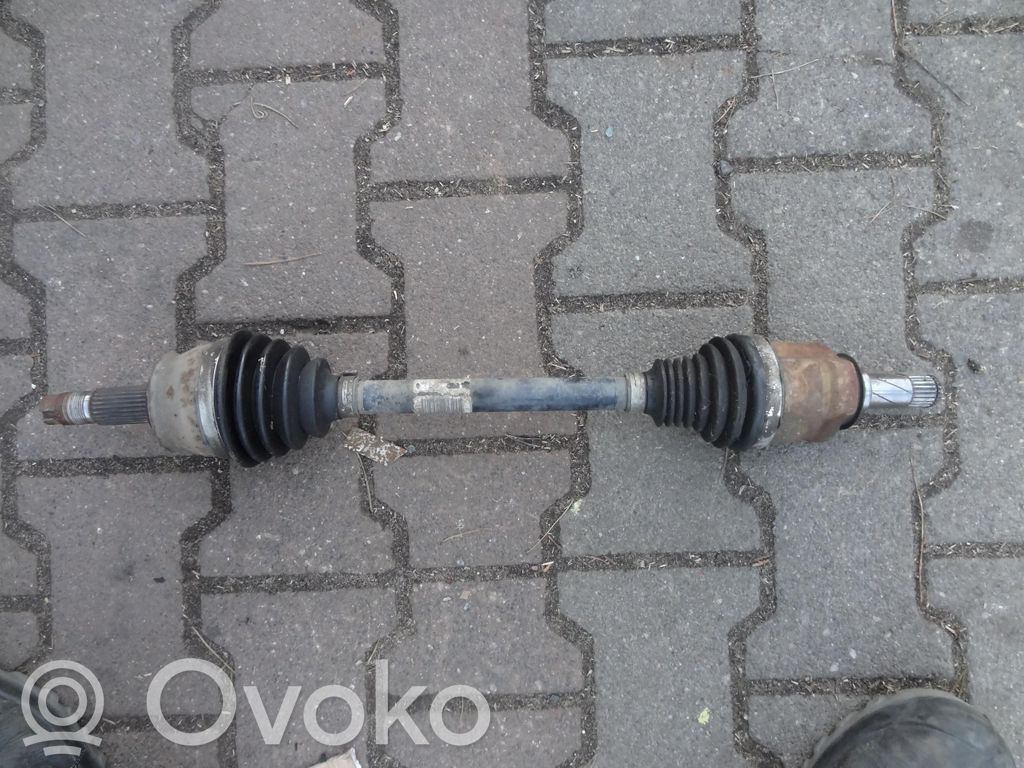 Opel Corsa D Priekinis pusašis 