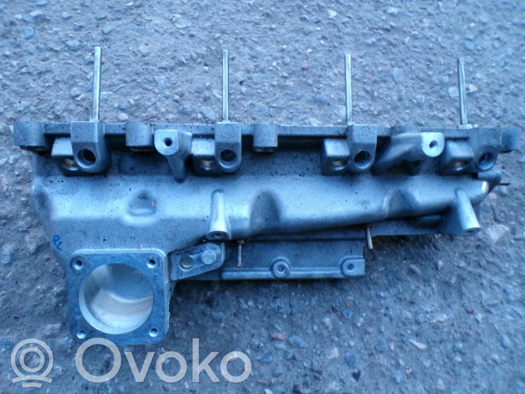 Iveco Daily 6th gen Colector de admisión 