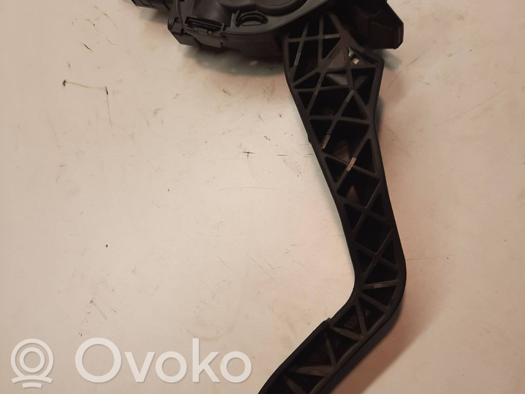 Peugeot 308 Pedał gazu / przyspieszenia 