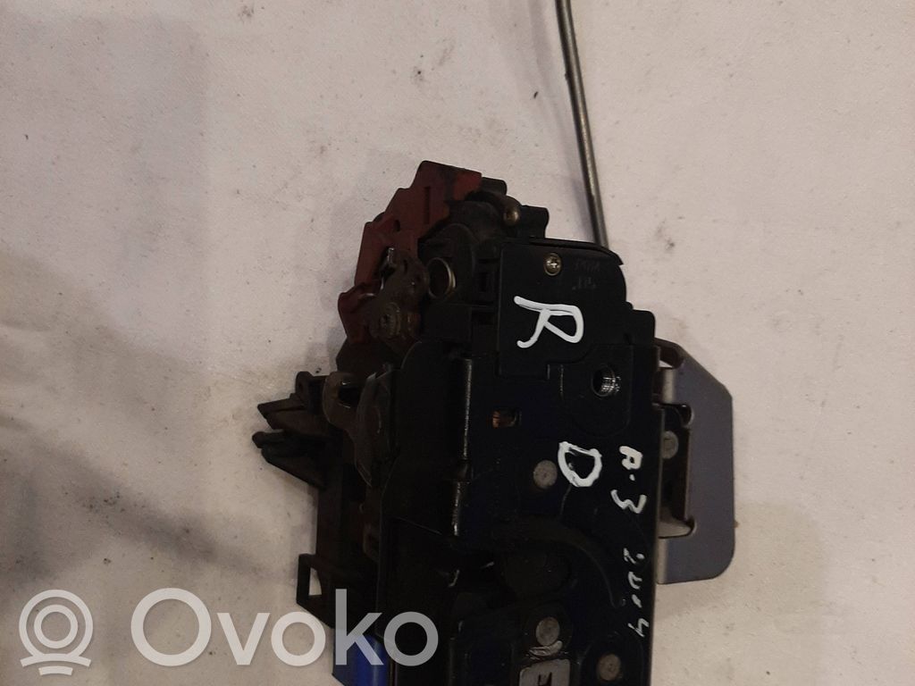 Audi A3 S3 8P Priekšpusē slēdzene 