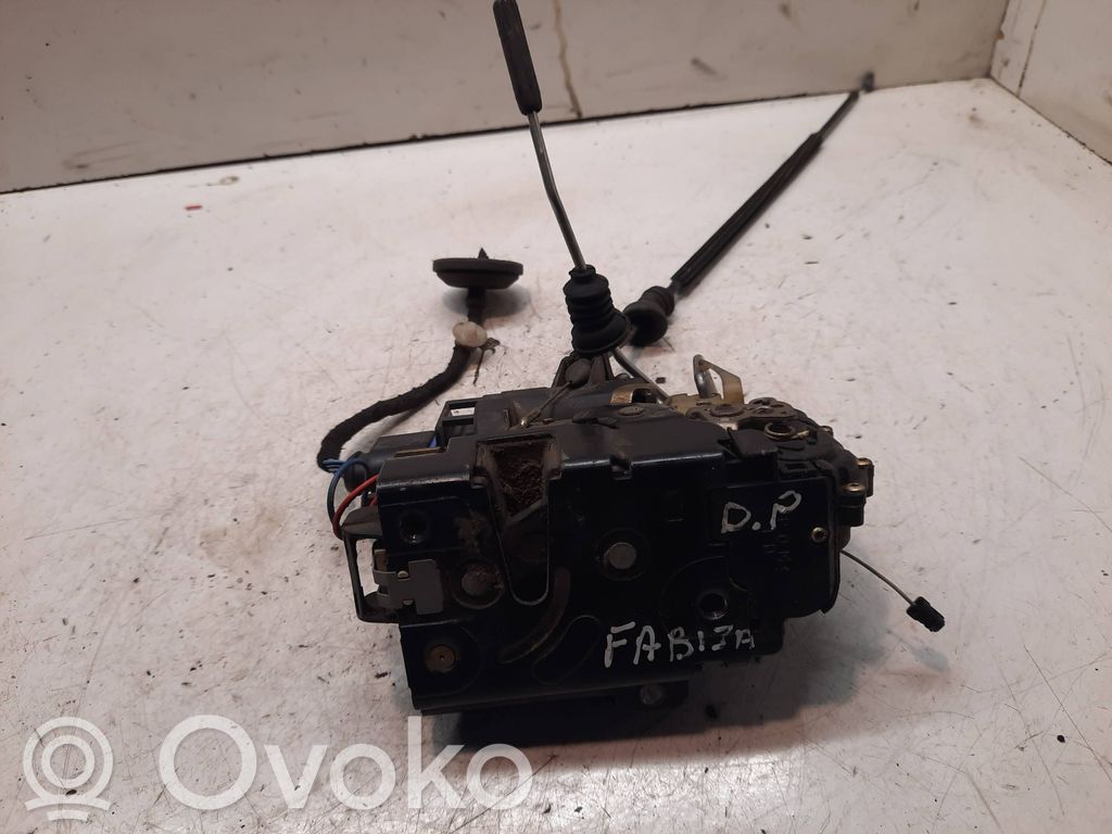 Skoda Fabia Mk1 (6Y) Zamek drzwi przednich 