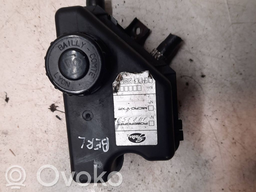 Citroen Berlingo Ohjaustehostimen nestesäiliö 